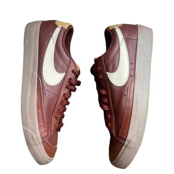 Nike Blazer Low '77 EMB Brown Gum Leather DQ7670-200 Men's Size 8.5 - Picture 1 of 8